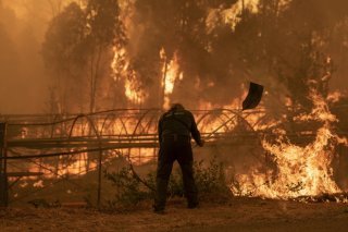 Le sud de l'Europe fait face à de nombreux incendies. KEYSTONE/EPA/BRAIS LORENZO